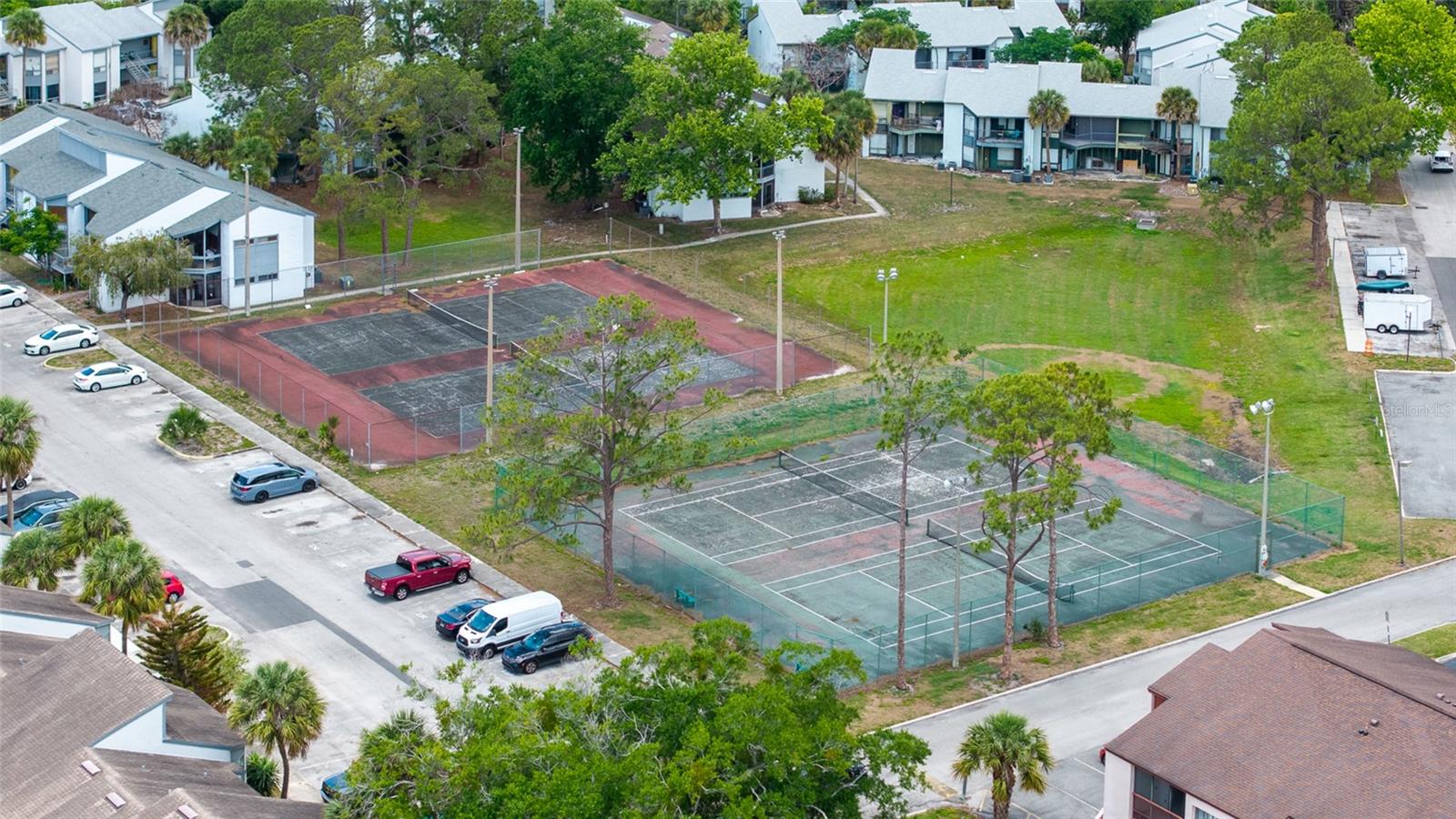 LEMON TREE CONDO SEC 01 - Residential