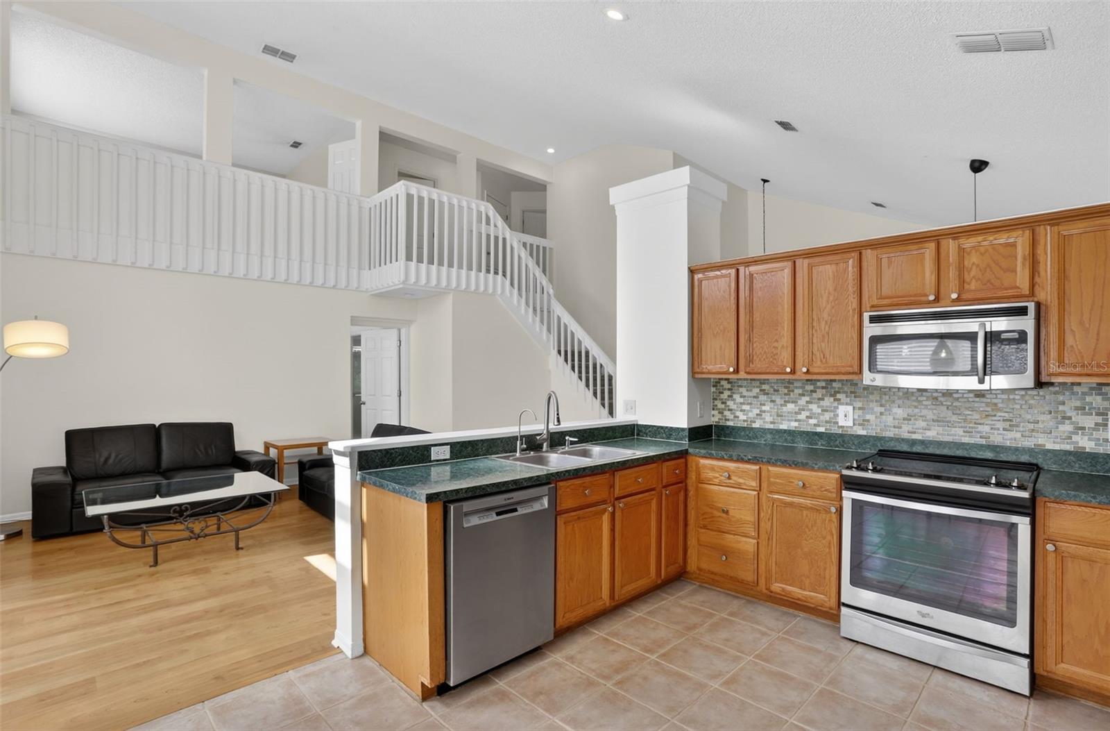 HUNTERS CREEK TR 115 PH 01 - Residential