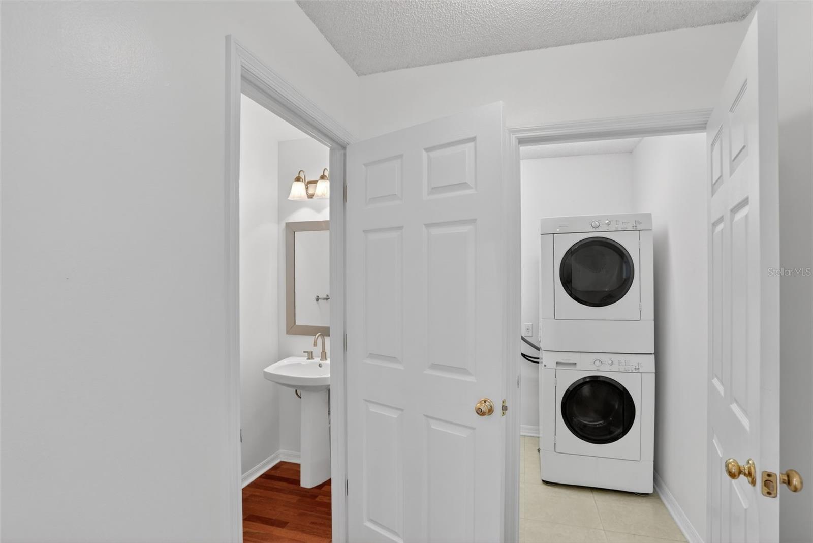 HUNTERS CREEK TR 115 PH 01 - Residential