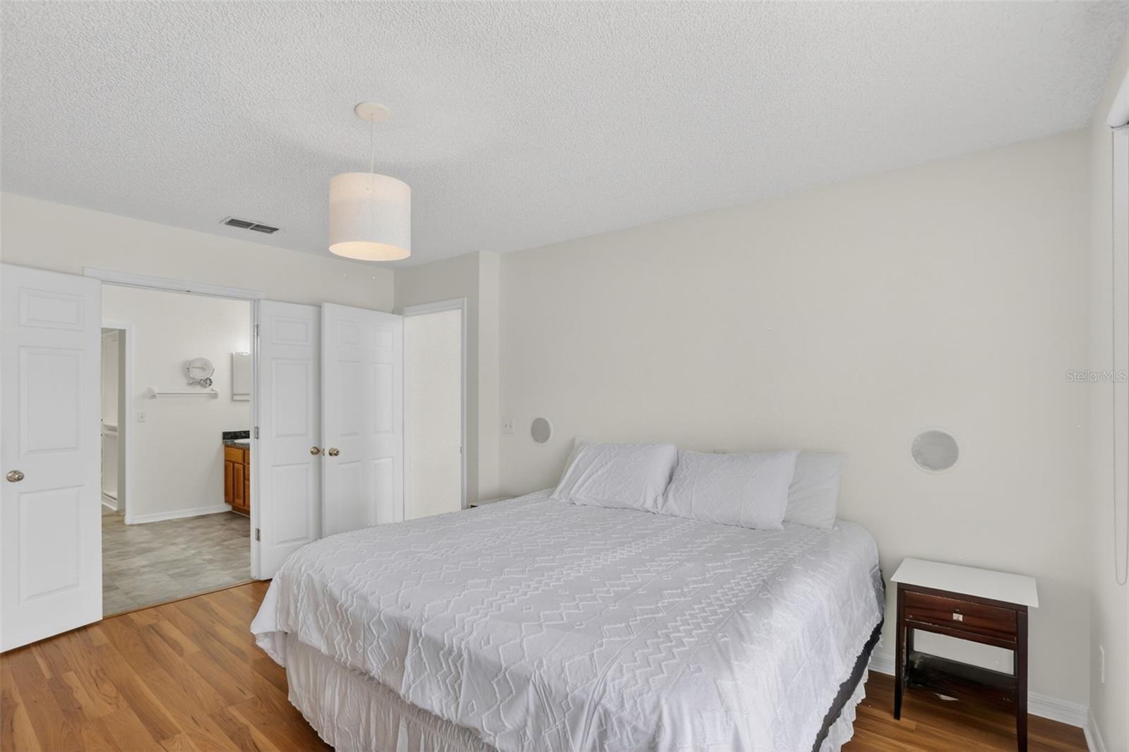 HUNTERS CREEK TR 115 PH 01 - Residential