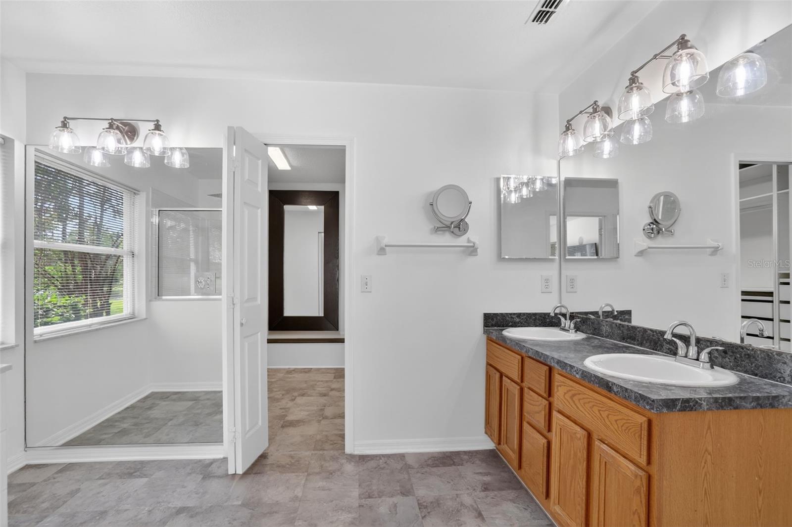 HUNTERS CREEK TR 115 PH 01 - Residential