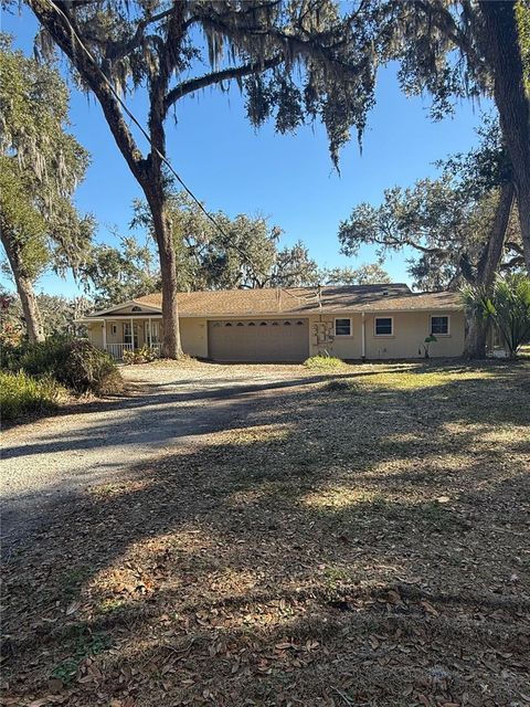 Photo of 13908 Paradise Lane, Dade City, FL 33525 (MLS # TB8469272)