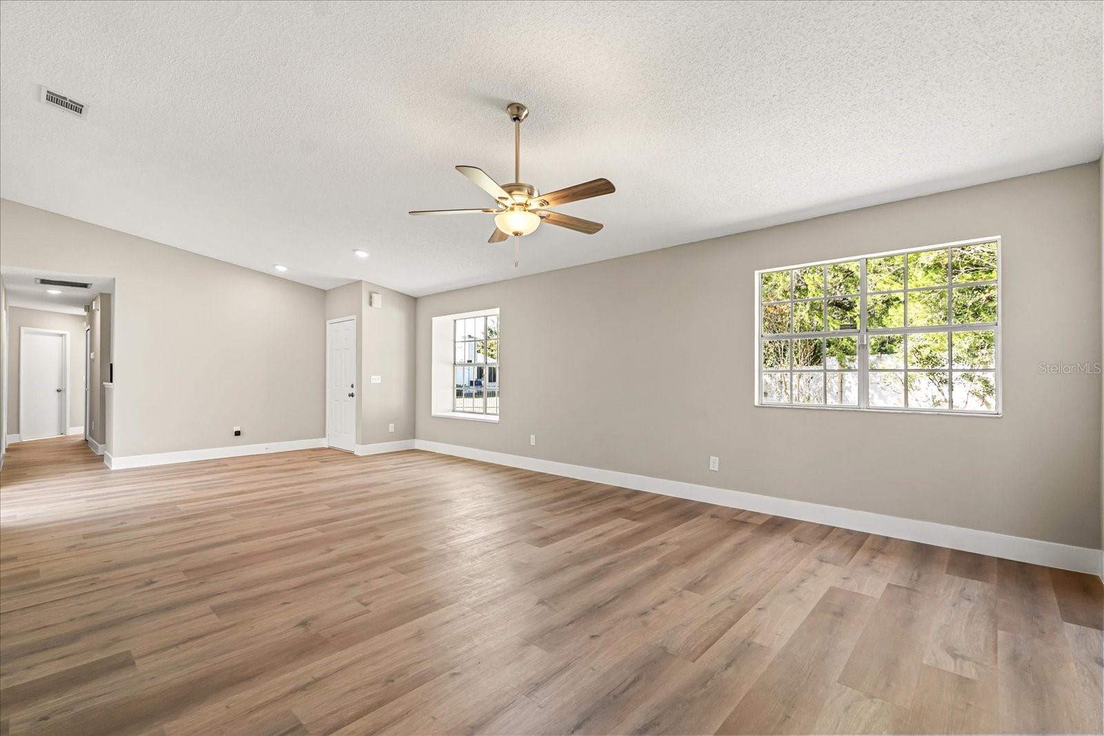 DANBURY MILL UNIT 3A - Residential Lease