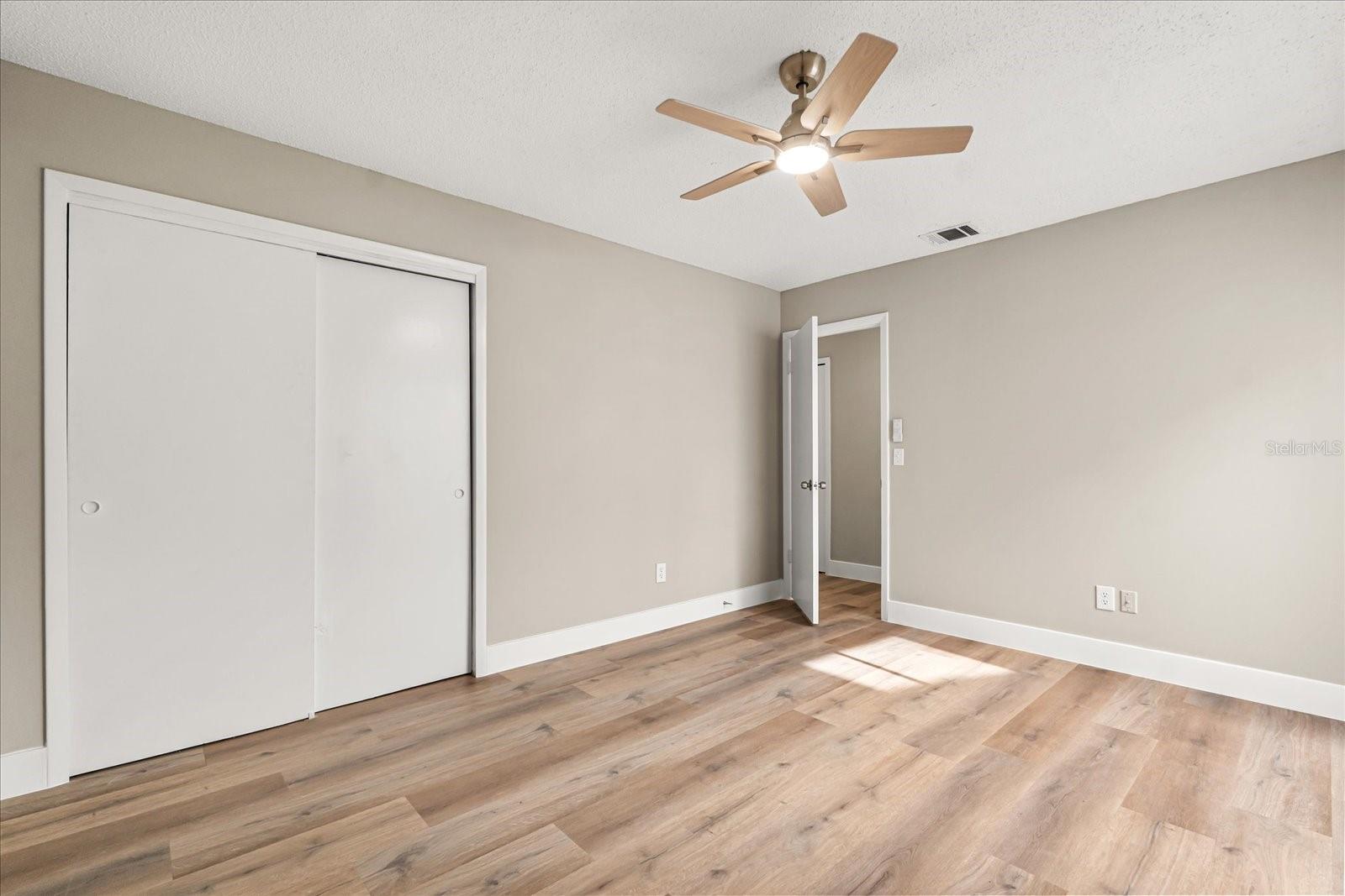 DANBURY MILL UNIT 3A - Residential Lease