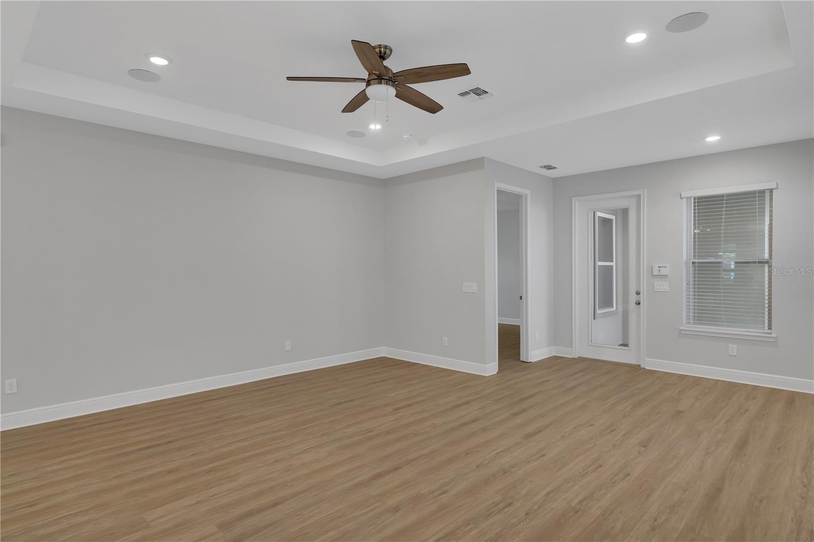 LAUREATE PARK - Residential Lease