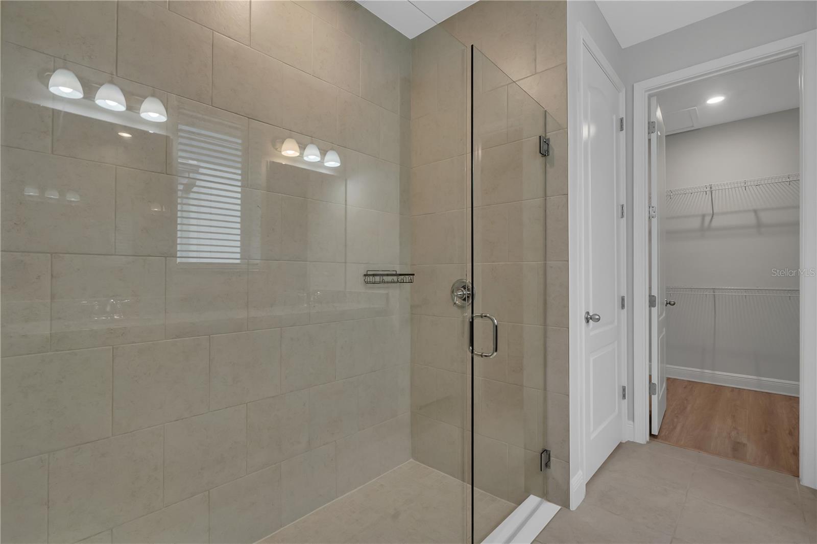 LAUREATE PARK - Residential Lease