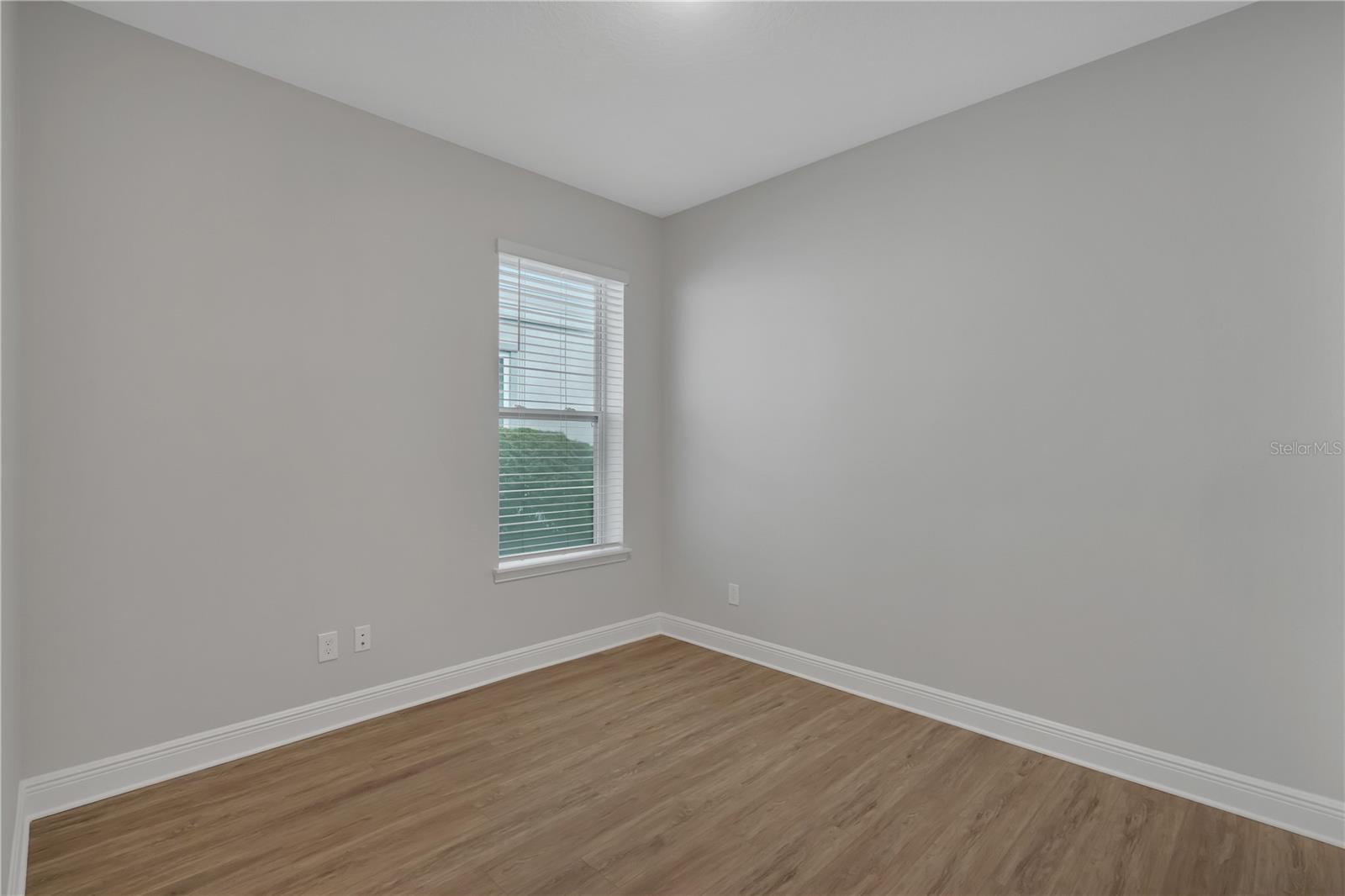 LAUREATE PARK - Residential Lease