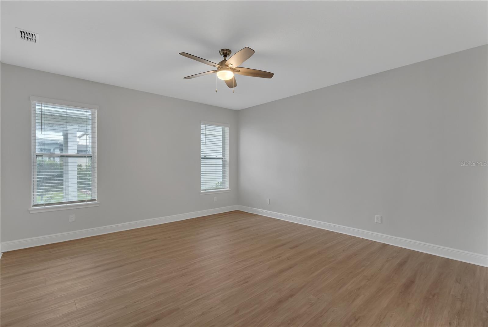 LAUREATE PARK - Residential Lease