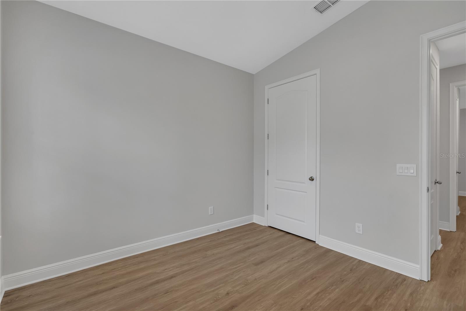 LAUREATE PARK - Residential Lease