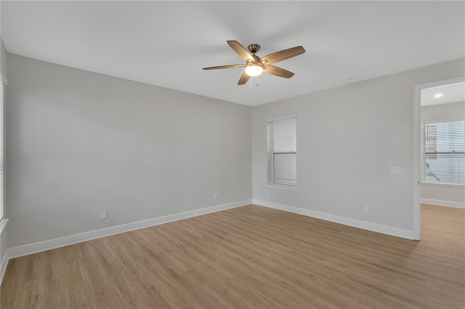 LAUREATE PARK - Residential Lease