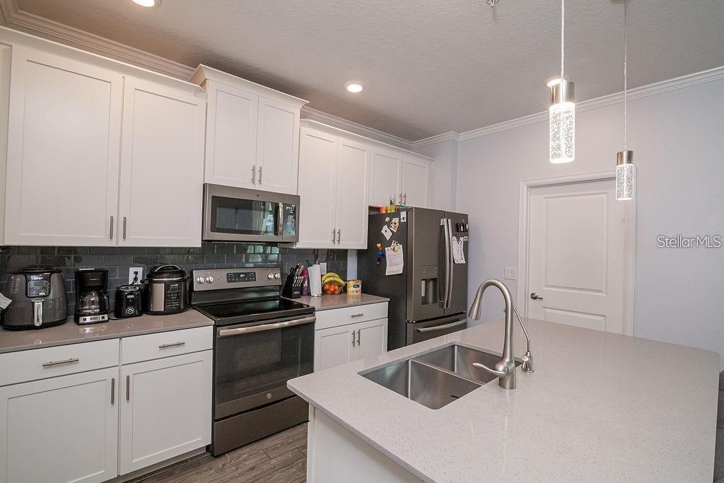 STOREY PK-PCL L PH 2 - Residential Lease