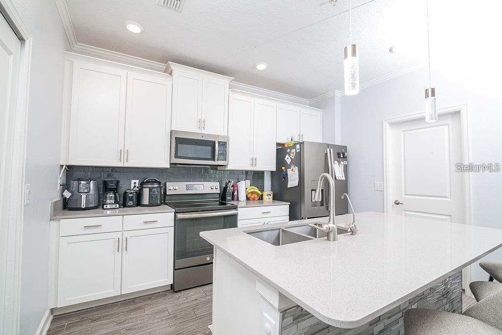 STOREY PK-PCL L PH 2 - Residential Lease