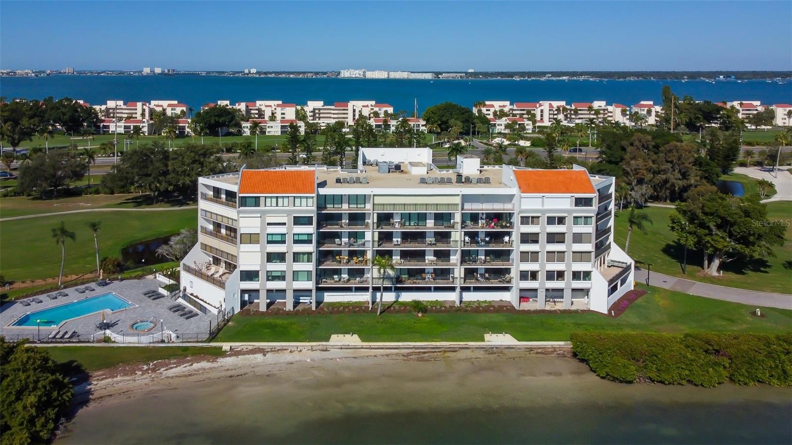 VISTA DE ORA PLAYA ESCONDIDA - Residential