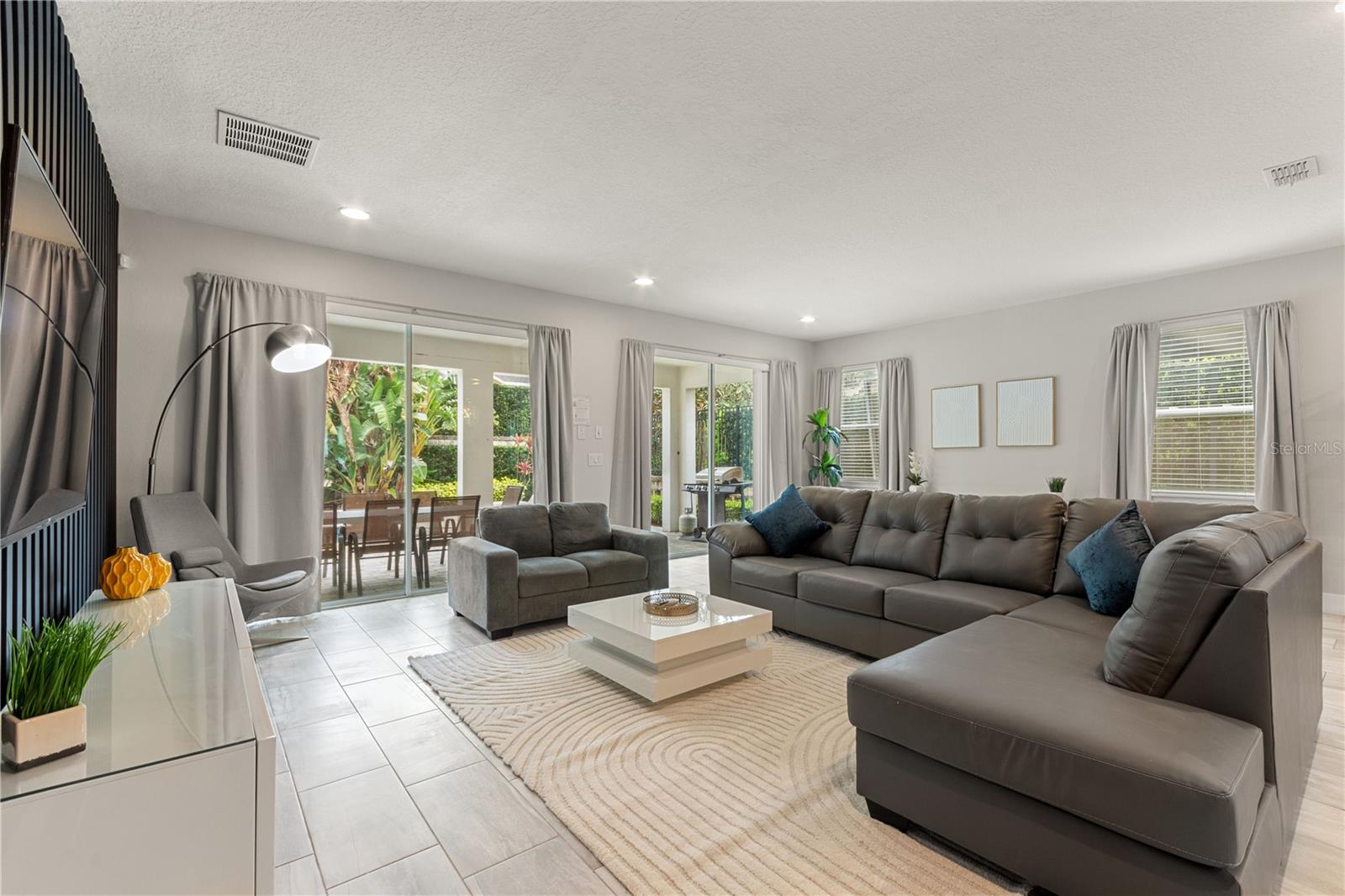 7649 WILMINGTON LOOP