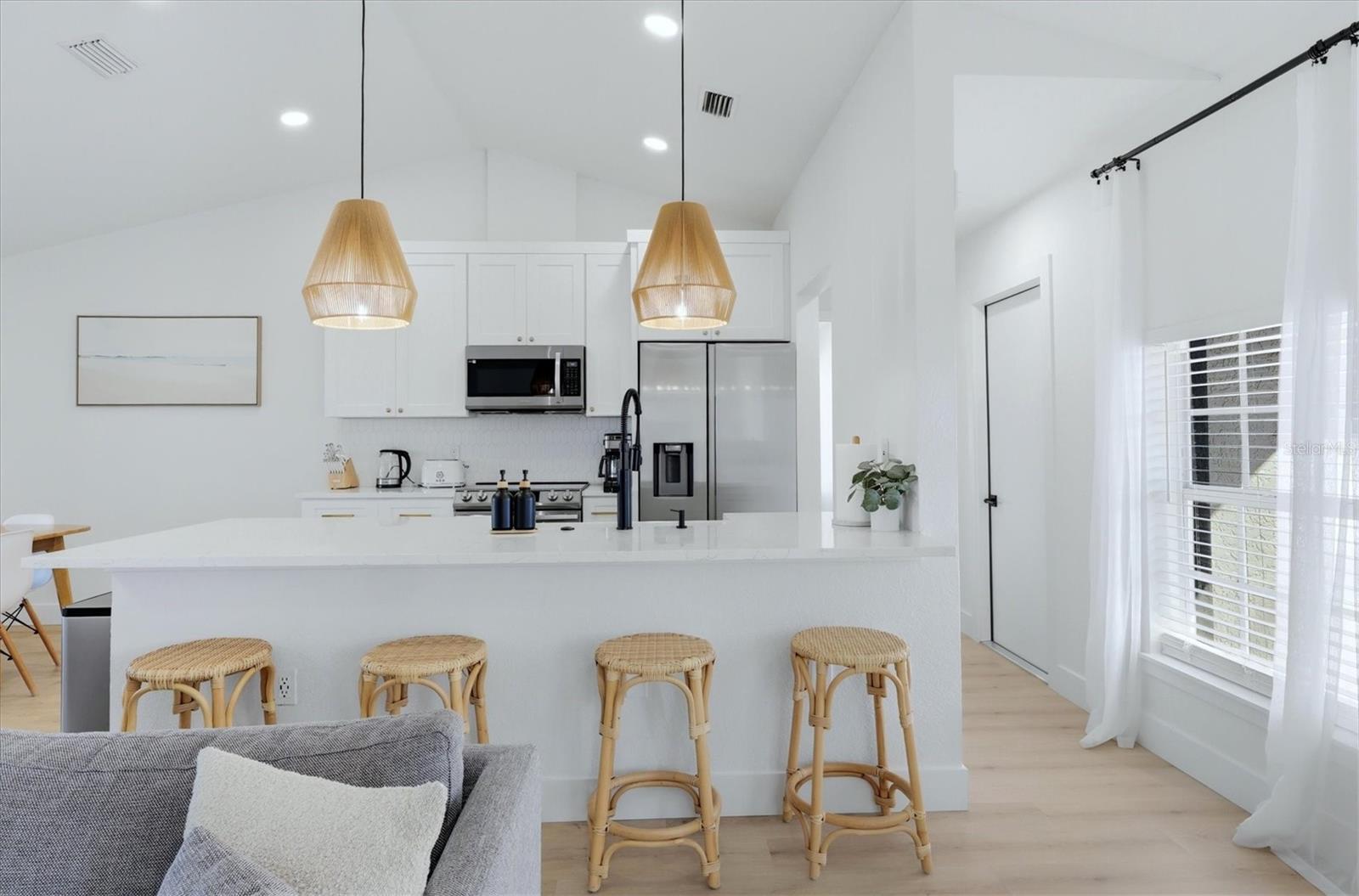 SOUTH VENICE - Residential