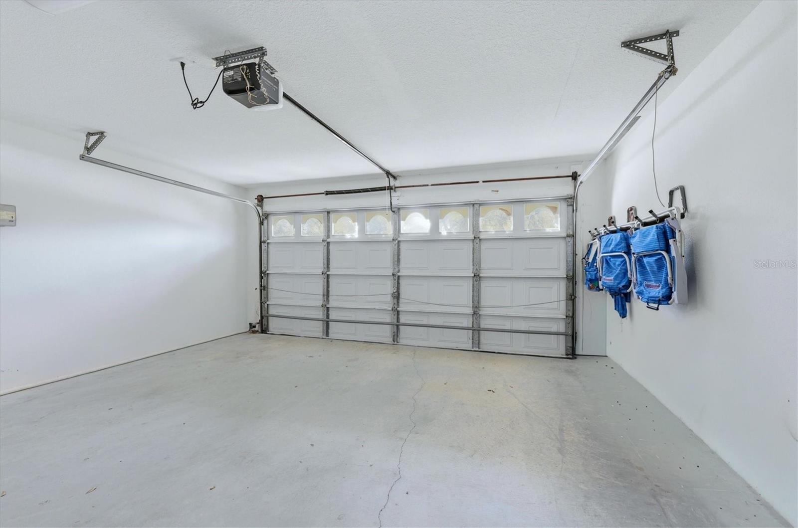 SOUTH VENICE - Residential