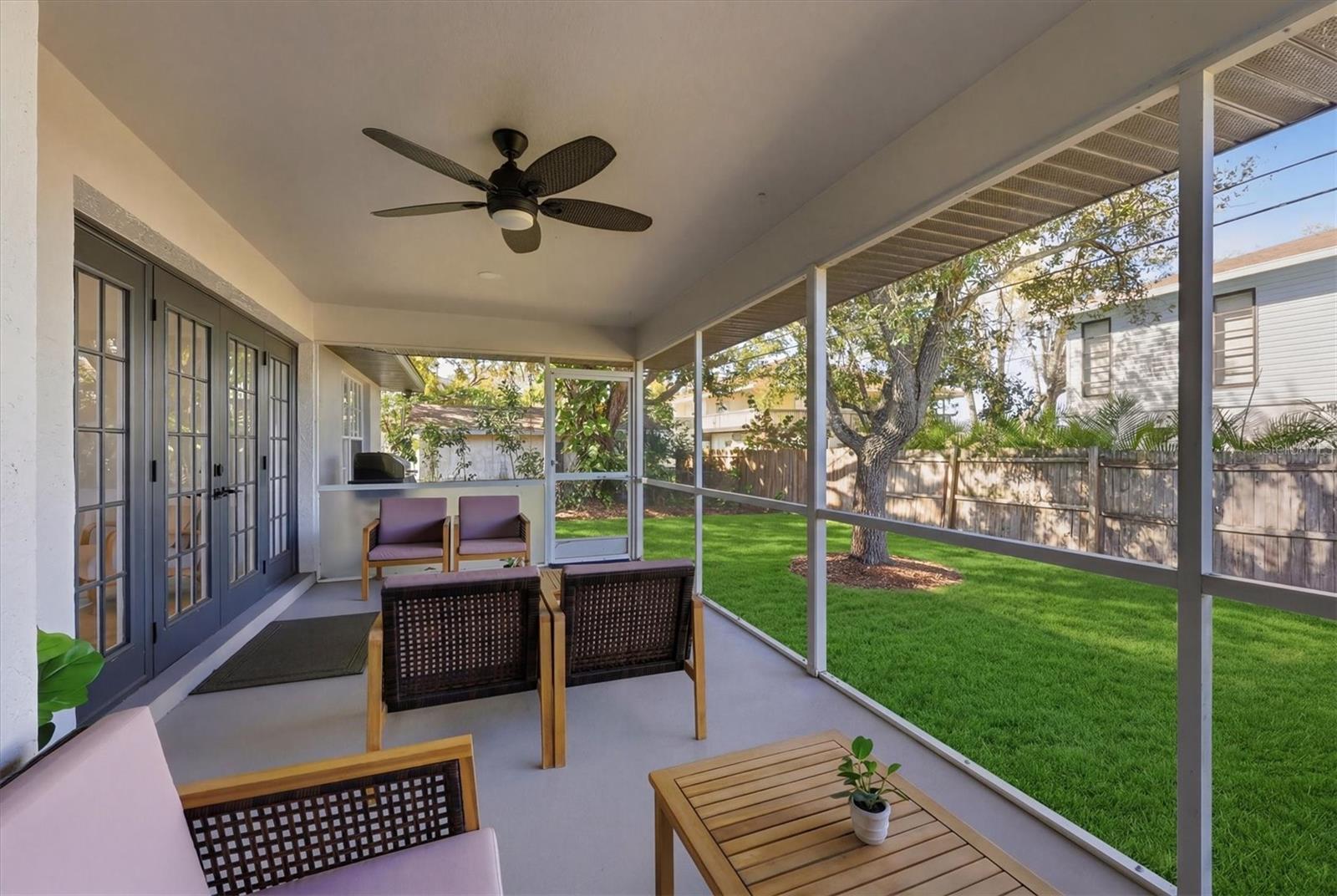 SOUTH VENICE - Residential