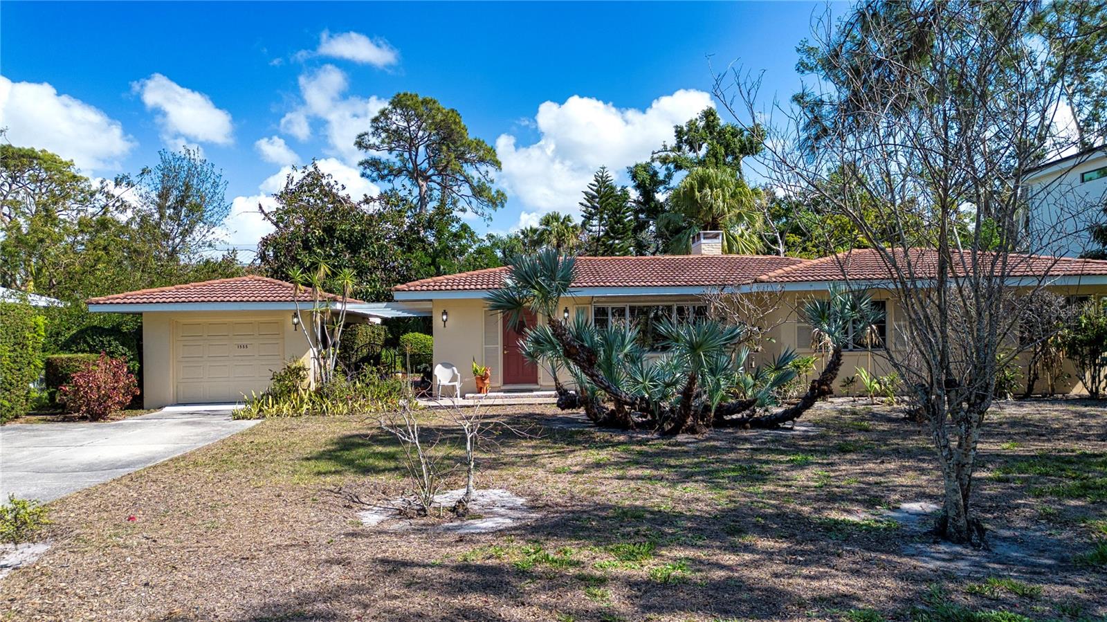 1555 FLOWER DRIVE