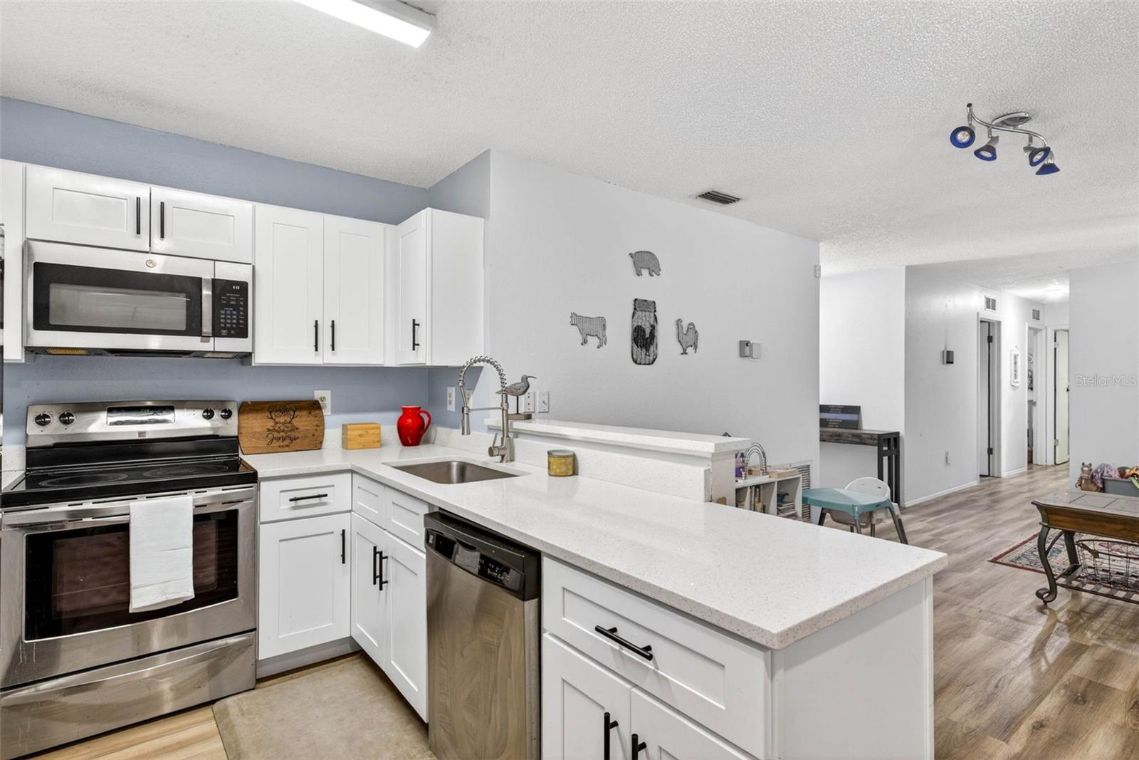 WOODWARD VILLAGE - Residential