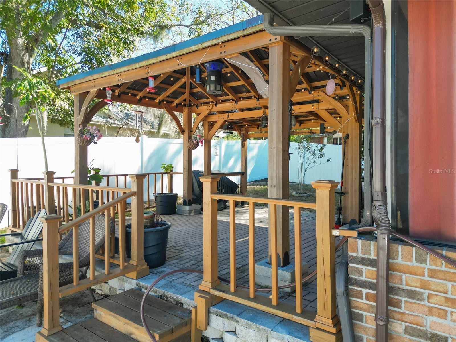 VALENCIA TERRACE - Residential