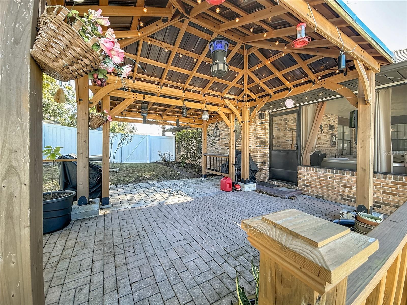 VALENCIA TERRACE - Residential