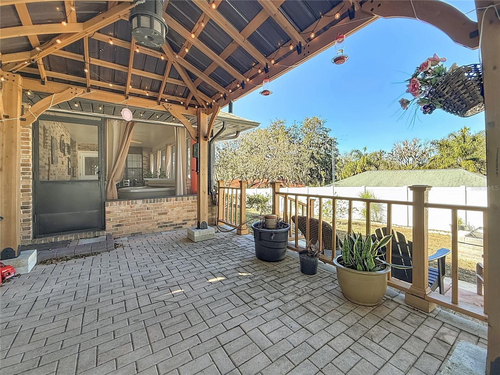 VALENCIA TERRACE - Residential