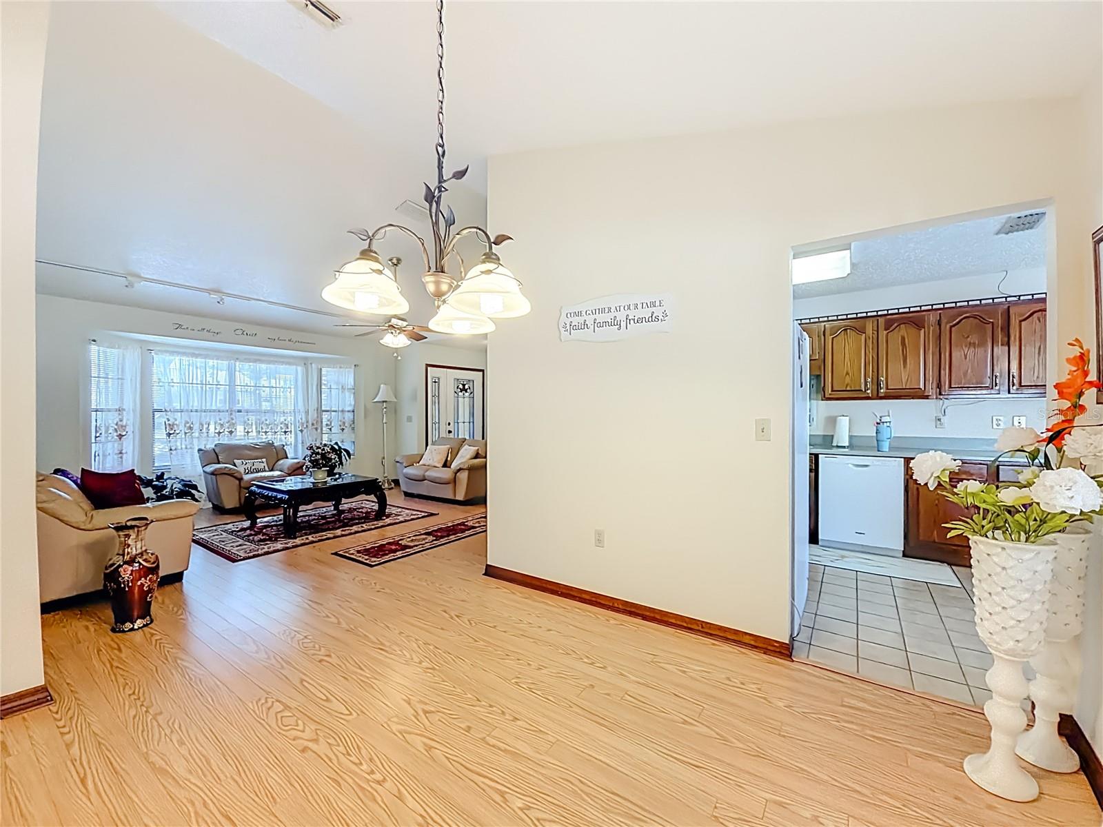 VALENCIA TERRACE - Residential