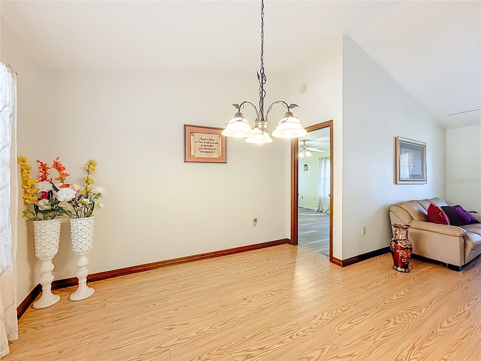 VALENCIA TERRACE - Residential