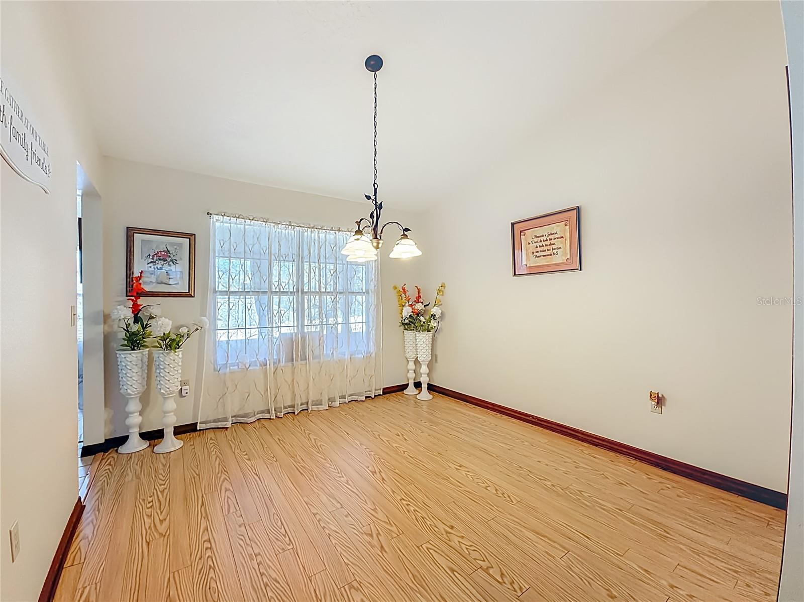 VALENCIA TERRACE - Residential