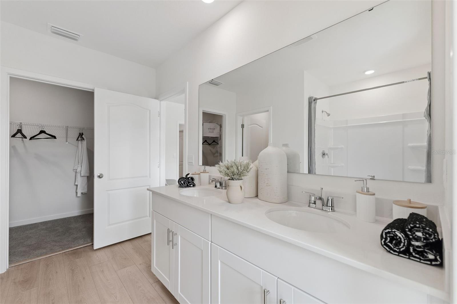 DELTONA LAKES UNIT 36 - Residential