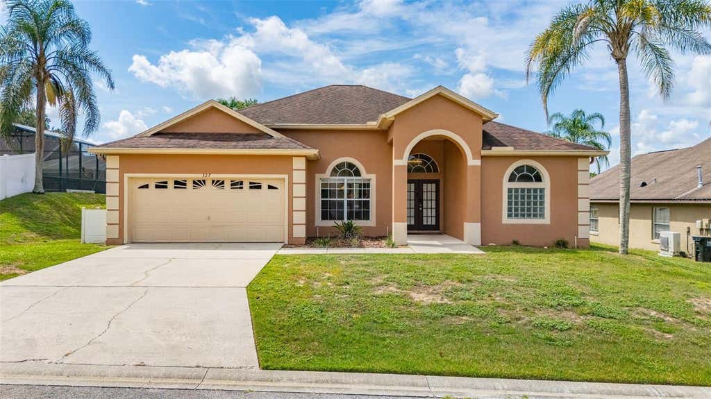 Photo of 327 Greeley Loop, Davenport, FL 33897 (MLS # S5156348)