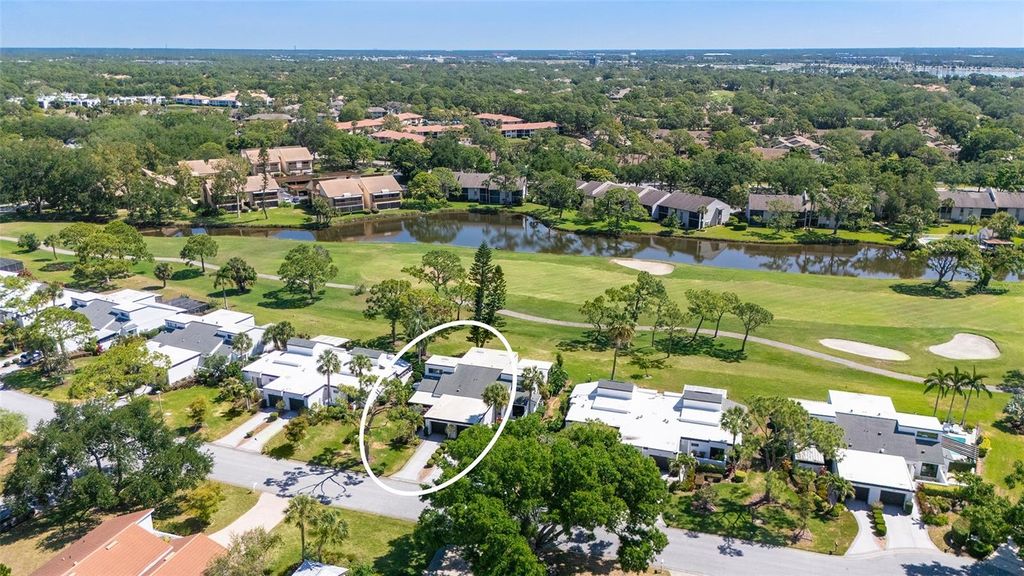 Photo of 3131 Heatherwood Lane, Sarasota, FL 34235 (MLS # A4692966)