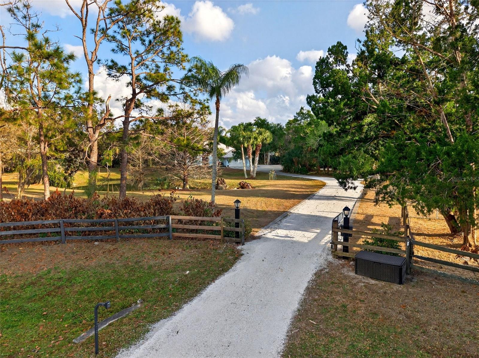 SADDLE CREEK - Residential