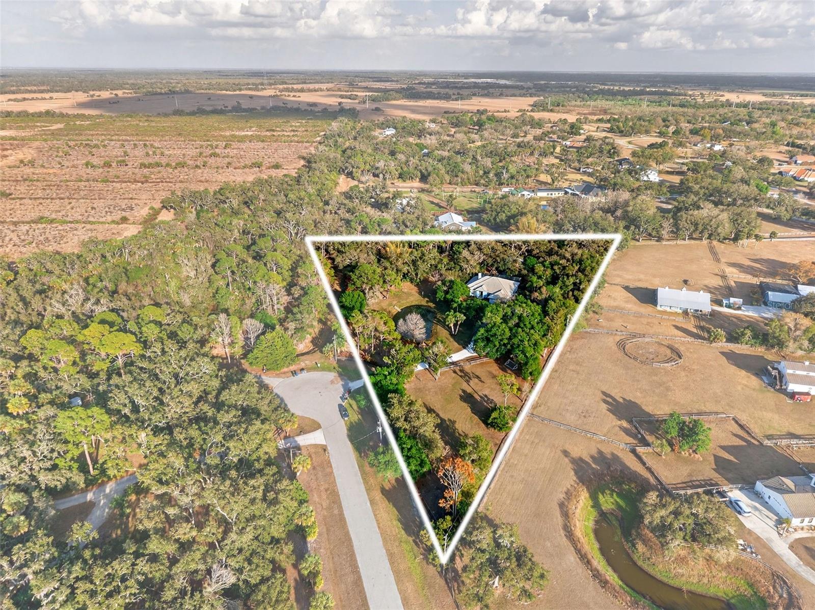 SADDLE CREEK - Residential