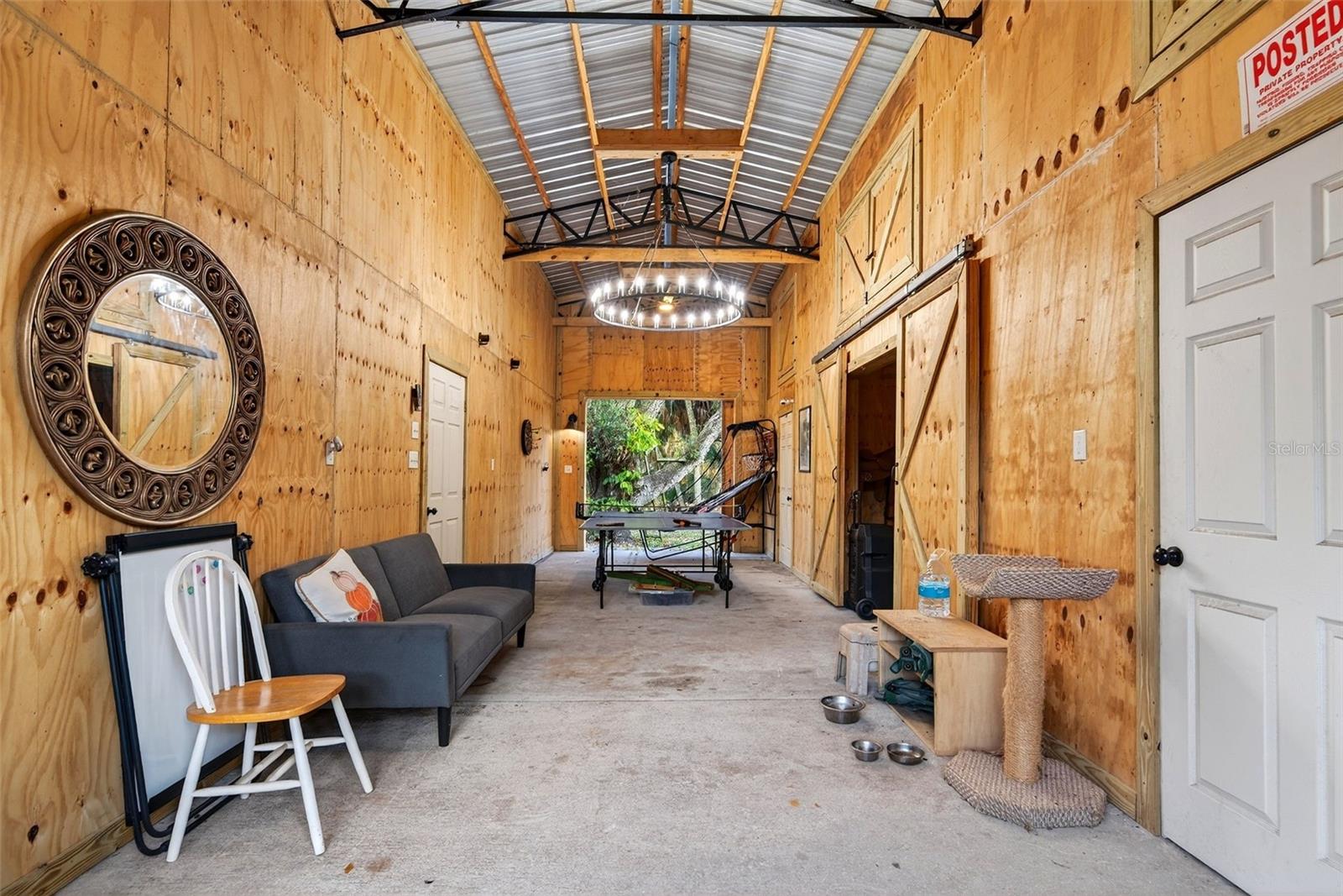 SADDLE CREEK - Residential