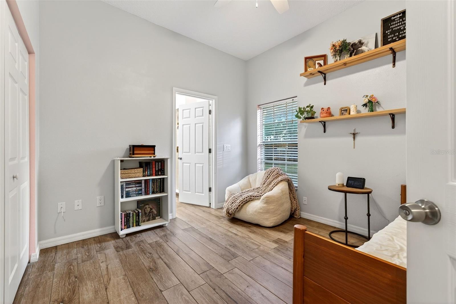 SADDLE CREEK - Residential