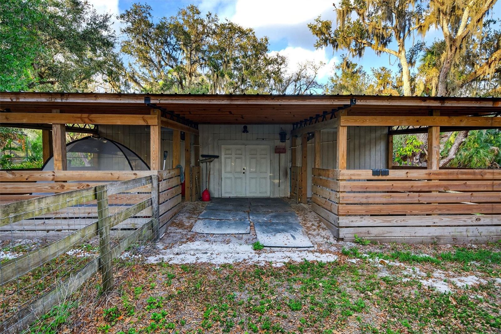 SADDLE CREEK - Residential