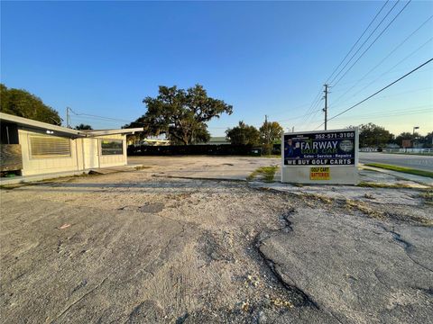 Photo of 830 S Main Street, Wildwood, FL 34785 (MLS # G5088293)