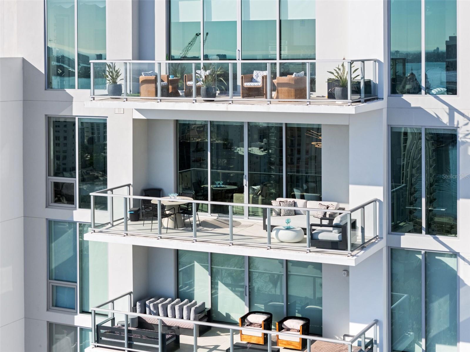 BAYSO SARASOTA - Residential