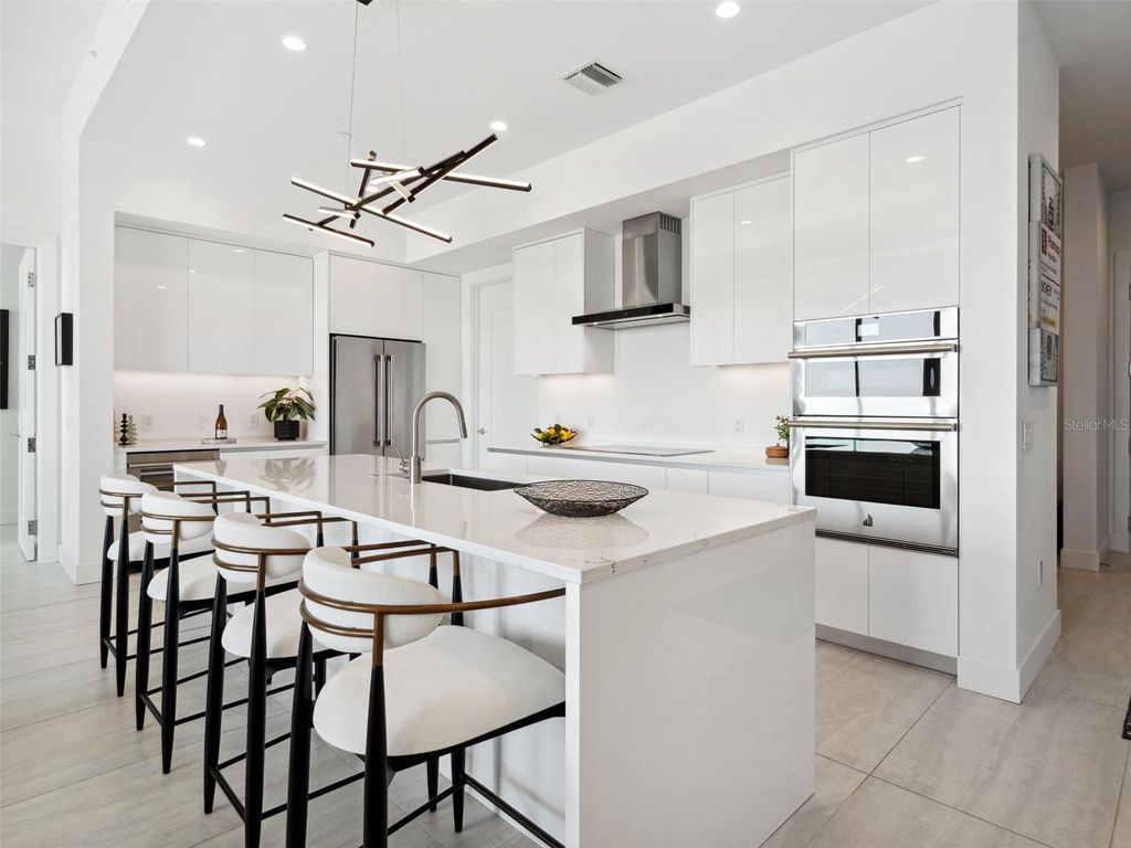 Photo of 301 Quay Commons #1809, Sarasota, FL 34236 (MLS # A4639126)