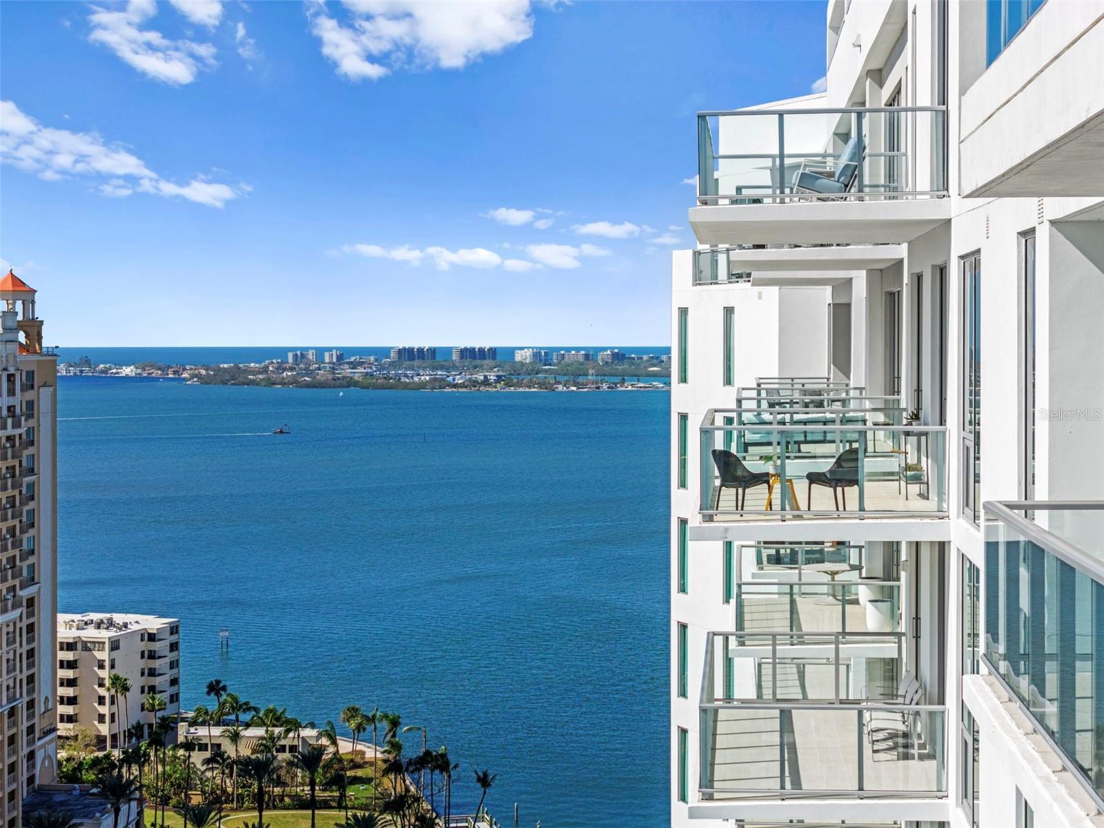 301 QUAY COMMONS 1809