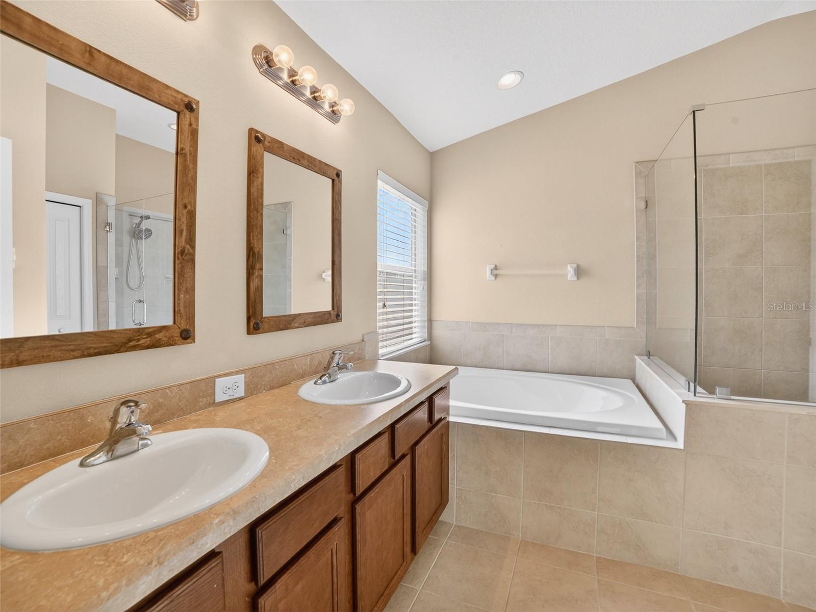 SOUTH FORK UNIT 8 - Residential