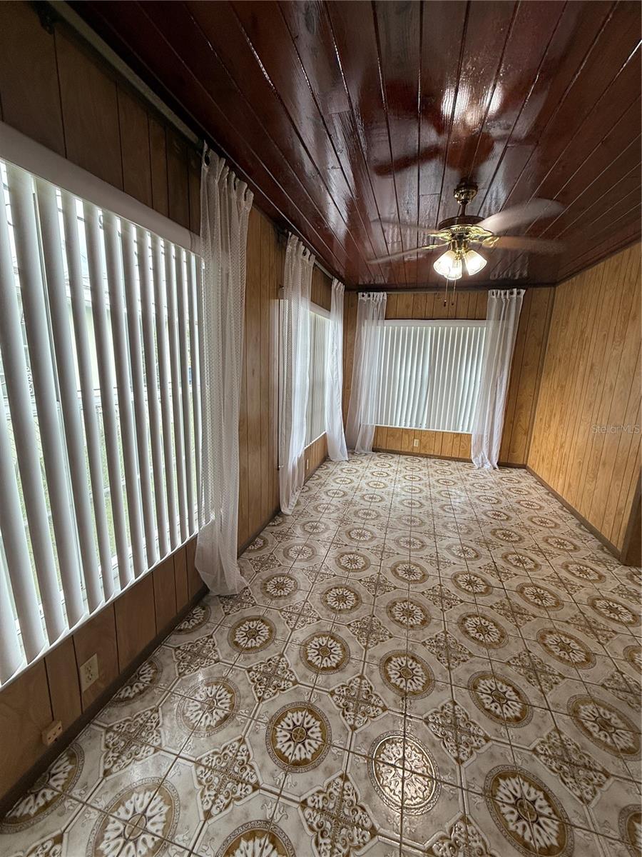 BROADMOOR PARK REV - Residential Lease