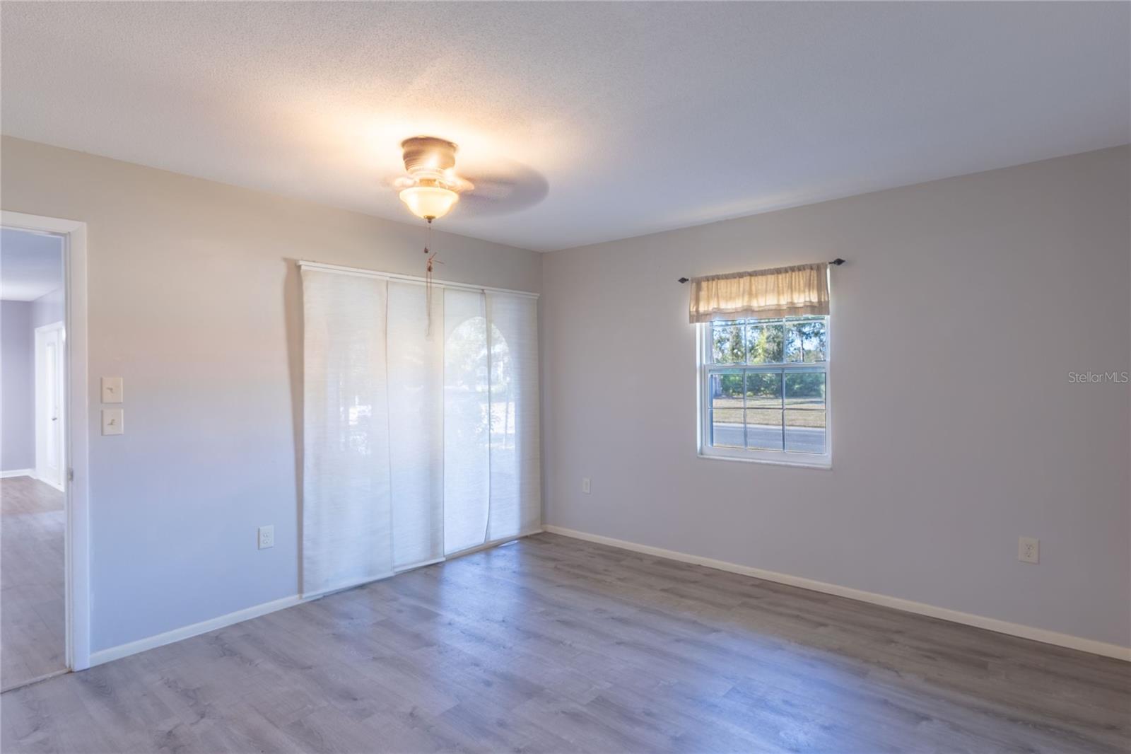 SORRENTO VILLAS 5 - Residential Lease