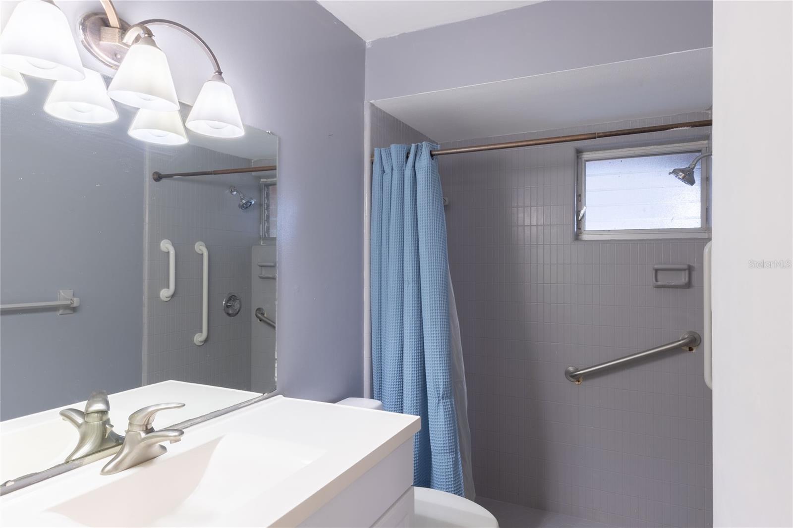 SORRENTO VILLAS 5 - Residential Lease