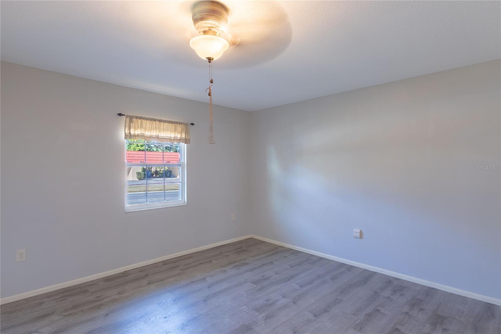 SORRENTO VILLAS 5 - Residential Lease