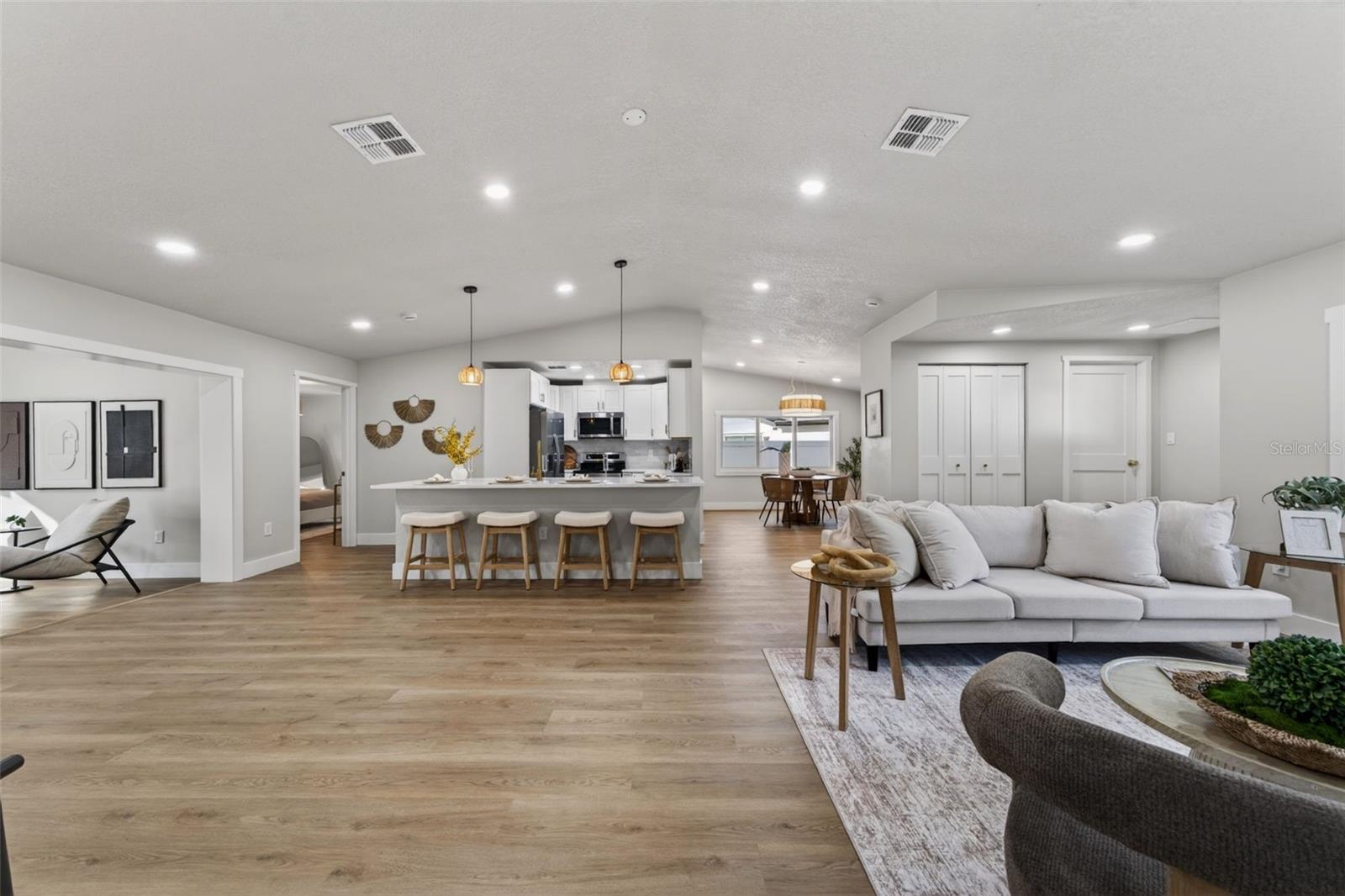 WESTCHESTER ESTATES UNIT ONE - Residential