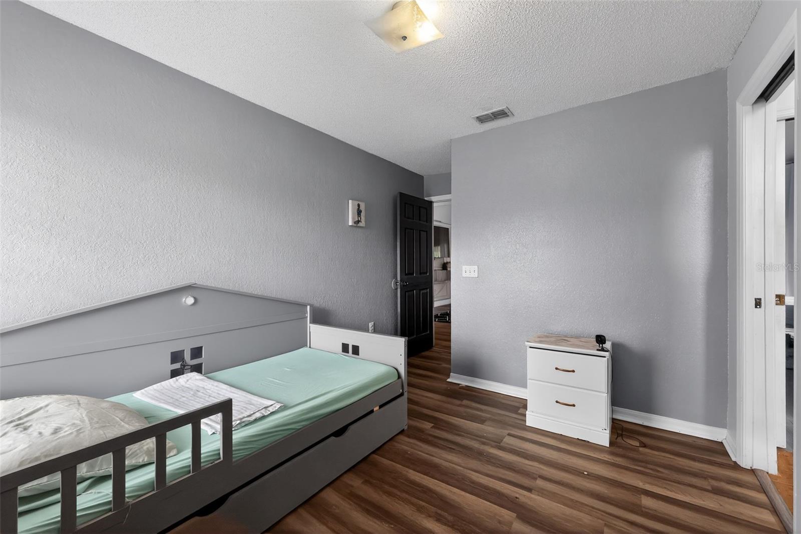 ASHLEY POINTE - Residential