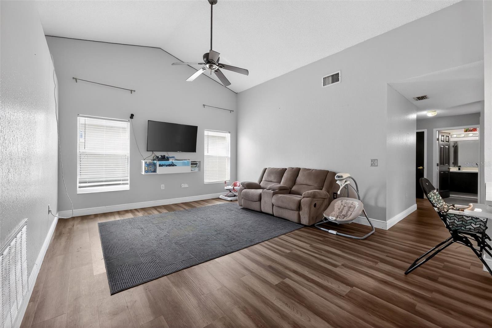 ASHLEY POINTE - Residential