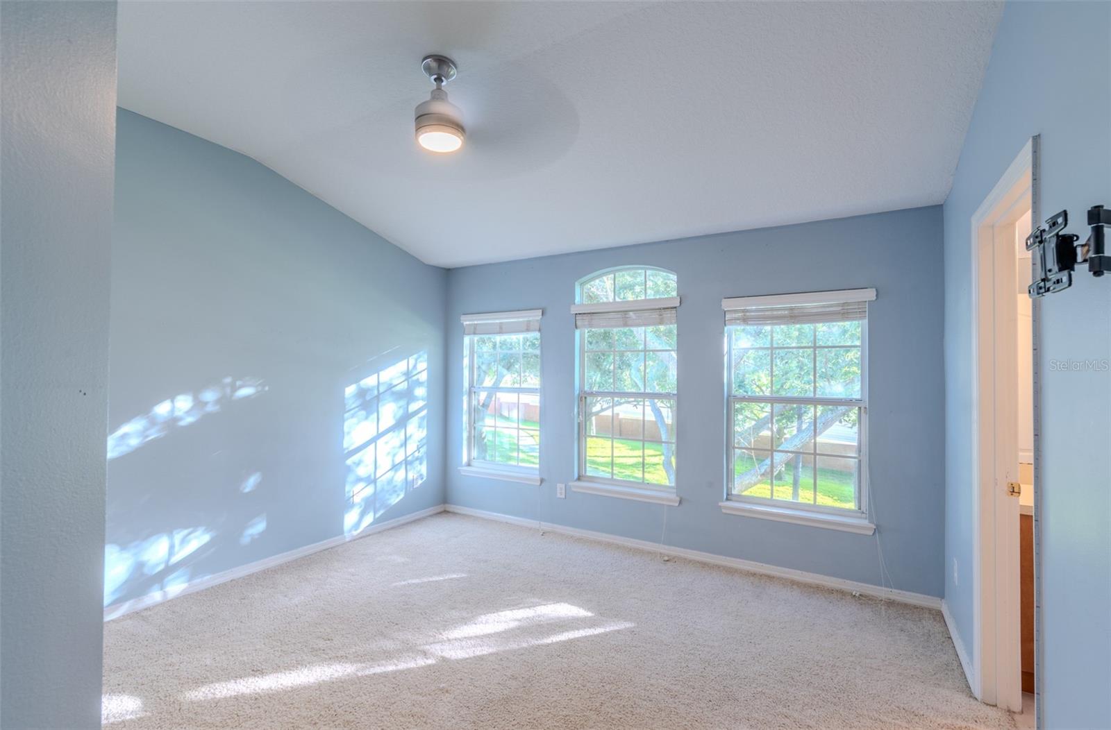 OVERLOOK/PARKSIDE CONDO - Residential